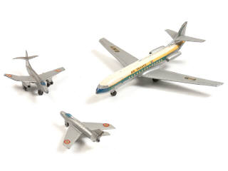 Lot 352 - DINKY TOYS FRANCE (3)