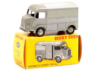 Lot 1031 - DINKY TOYS FRANCE (1)
