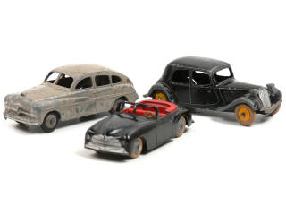 Lot 1075 - DINKY TOYS FRANCE (3)