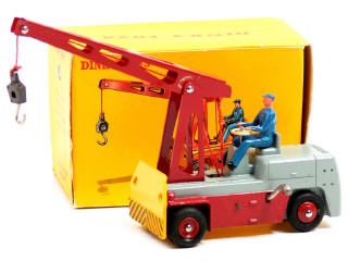 Lot 1044 - DINKY TOYS FRANCE (1)