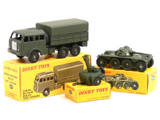 Lot 1114 - DINKY TOYS FRANCE (3)