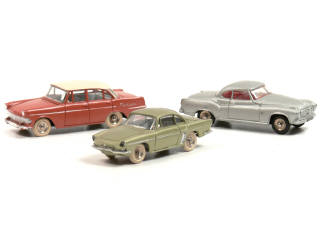 Lot 1089 - DINKY TOYS (FRANCE) (3)