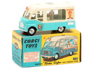 Lot 755 - CORGI TOYS (GB) (1)