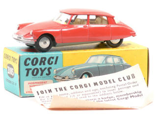 Lot 744 - CORGI TOYS (GB) (1)