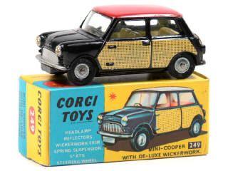 Lot 747 - CORGI TOYS (GB) (1)