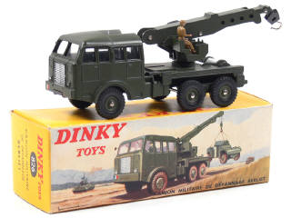Lot 151 - DINKY TOYS (FRANCE) (1)