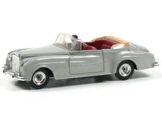 Lot 172 - DINKY TOYS (GB) (1)