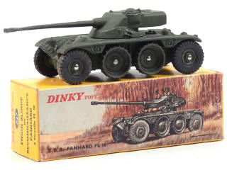 Lot 154 - DINKY TOYS (FRANCE) (1)