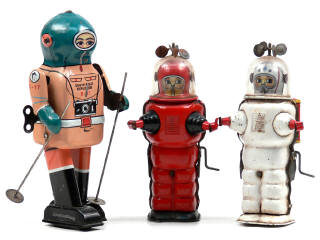 Lot 420 - TIN TOM TOY & DIVERS (3)