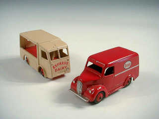 Lot 857 - DINKY TOYS GB (2)
