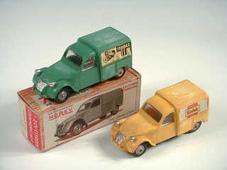 Lot 822 - NOREV (2)