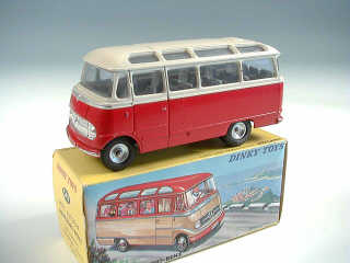 Lot 907 - DINKY TOYS FRANCE (1)