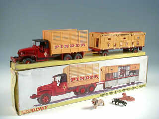 Lot 899 - DINKY TOYS FRANCE (1)