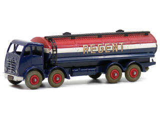 Lot 1143 - DINKY TOYS (GB) (1)
