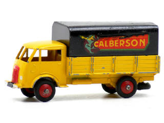 Lot 901 - DINKY TOYS (FRANCE) (1)