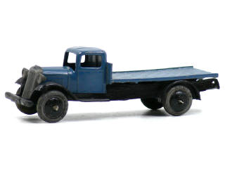 Lot 882 - DINKY TOYS (FRANCE) (1)