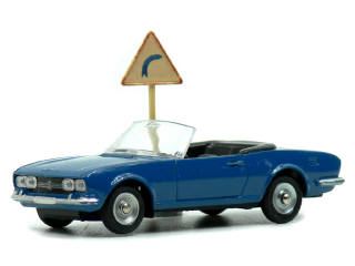 Lot 867 - DINKY TOYS (FRANCE) (1)