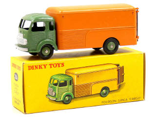 Lot 960 - DINKY TOYS (FRANCE) (1)