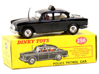 Lot 1095 - DINKY TOYS (GB) (1)