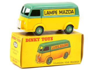 Lot 943 - DINKY TOYS (FRANCE) (1)