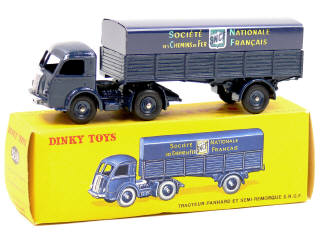 Lot 954 - DINKY TOYS (FRANCE) (1)
