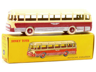 Lot 933 - DINKY TOYS (FRANCE) (1)