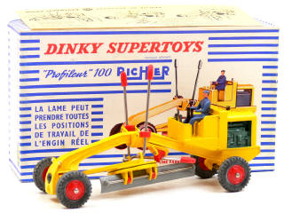 Lot 990 - DINKY TOYS (FRANCE) (1)