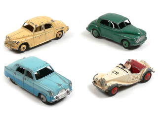 Lot 245 - DINKY TOYS (GB) (4)