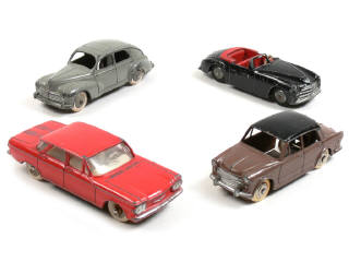 Lot 217 - DINKY TOYS (FRANCE) (4)
