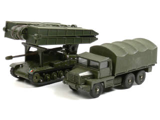 Lot 193 - DINKY TOYS (FRANCE) (2)