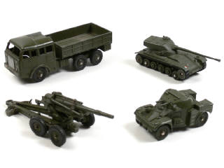 Lot 214 - DINKY TOYS (FRANCE) (4)