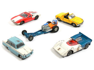 Lot 251 - DINKY TOYS (GB) (5)
