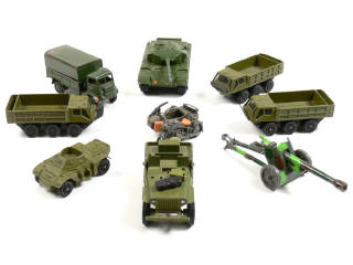 Lot 264 - DINKY TOYS (GB) (9)
