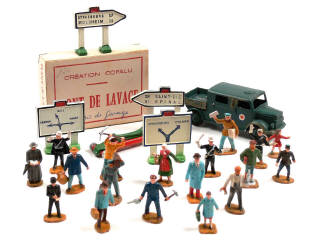 Lot 181 - DIVERS (25)