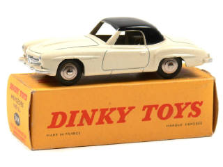 Lot 305 - DINKY TOYS (FRANCE) (1)