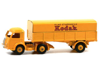 Lot 644 - DINKY TOYS (FRANCE) (1)