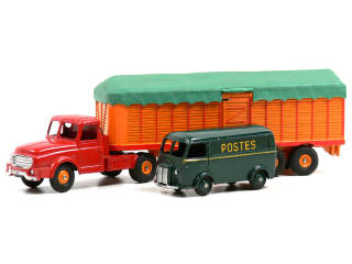 Lot 693 - DINKY TOYS (FRANCE) (2)