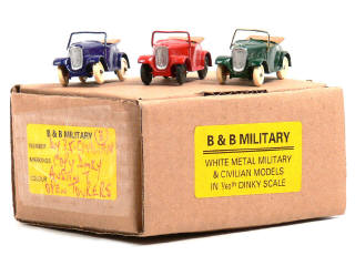 Lot 778 - B & B MILITARY (GB) (3)
