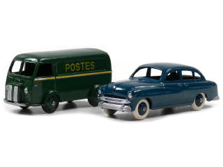Lot 498 - DINKY TOYS (FRANCE) (2)
