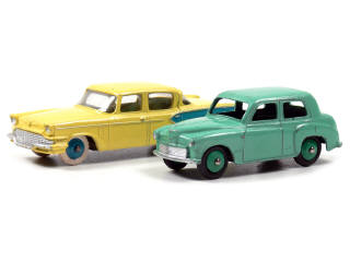 Lot 629 - DINKY TOYS (GB) (2)