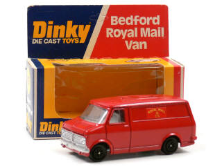 Lot 595 - DINKY TOYS (GB) (1)