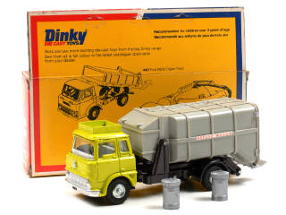 Lot 601 - DINKY TOYS (GB) (1)