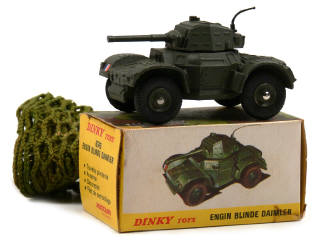 Lot 481 - DINKY TOYS (FRANCE) (1)