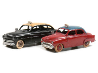 Lot 350 - DINKY TOYS (FRANCE) (2)