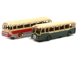 Lot 354 - DINKY TOYS (FRANCE) (2)