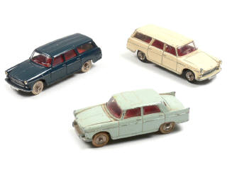 Lot 387 - DINKY TOYS (FRANCE) (3)