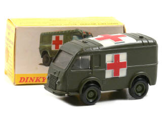 Lot 320 - DINKY TOYS (FRANCE) (1)