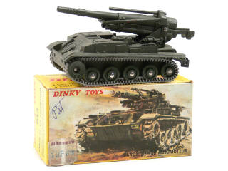 Lot 328 - DINKY TOYS (FRANCE) (1)