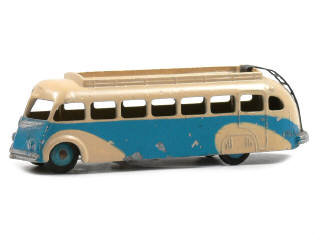 Lot 298 - DINKY TOYS (FRANCE) (1)