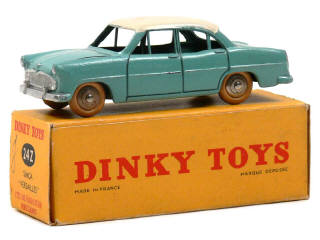 Lot 1029 - DINKY TOYS (FRANCE) (1)